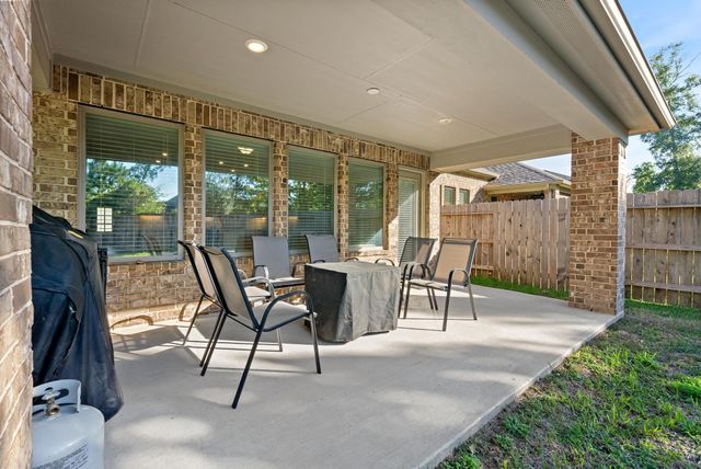 18716 Laurel Hills Drive, New Caney, TX 77357