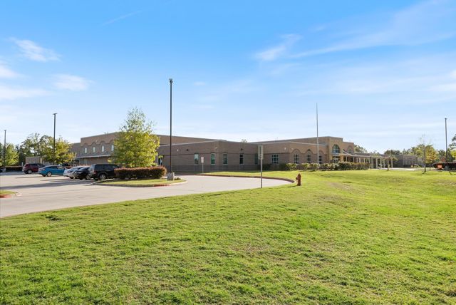 18716 Laurel Hills Drive, New Caney, TX 77357