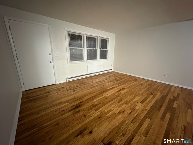 43 Hiltbrand Road APT 2-8, Bristol, CT 06010