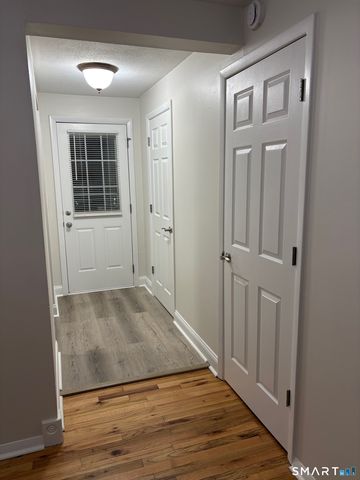 43 Hiltbrand Road APT 2-8, Bristol, CT 06010