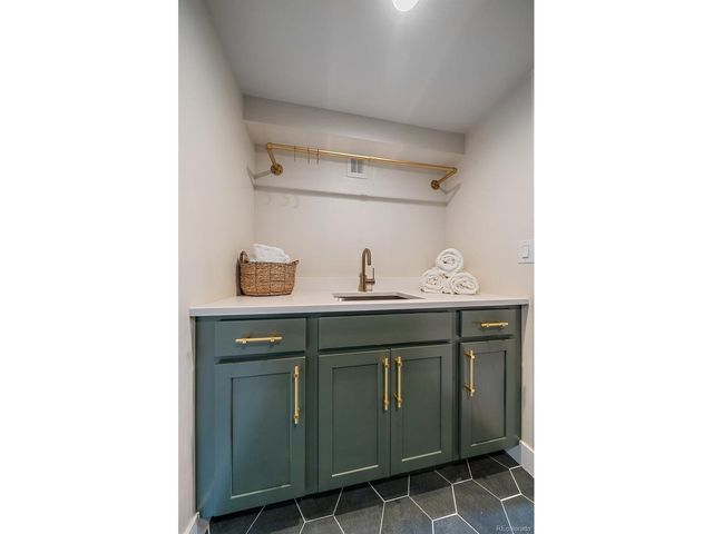 805 Elm St, Denver, CO 80220