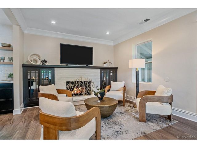 805 Elm St, Denver, CO 80220