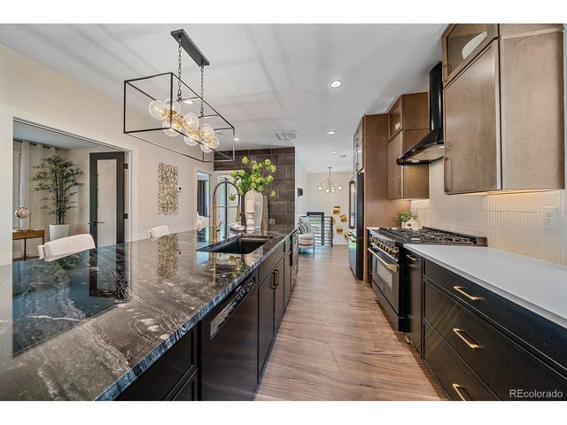 805 Elm St, Denver, CO 80220