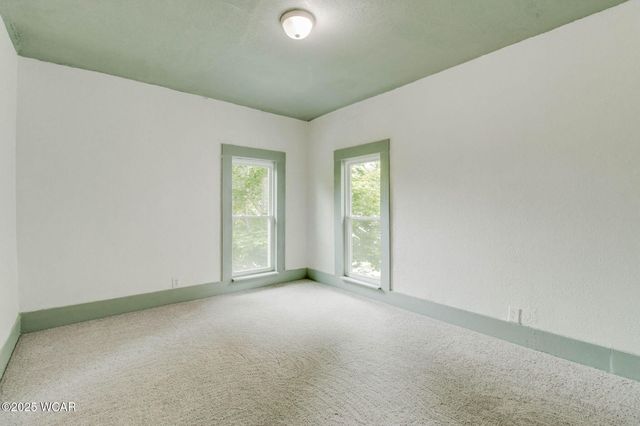 1157 W High Street, Lima, OH 45805