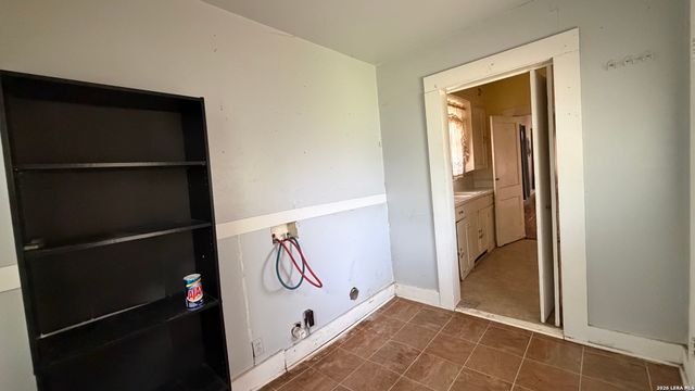 1218 KAYTON AVE, San Antonio, TX 78210