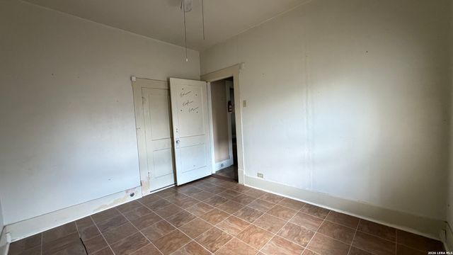 1218 KAYTON AVE, San Antonio, TX 78210