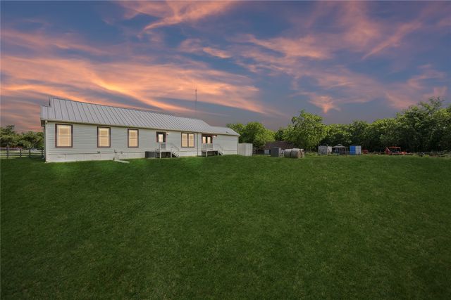 579 County Road 5005, Blue Ridge, TX 75424