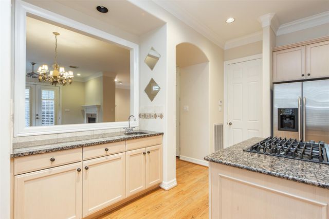 6318 Elm Court, Bellaire, TX 77401