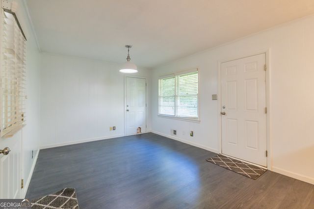 6427 Bennett Drive, Rex, GA 30273