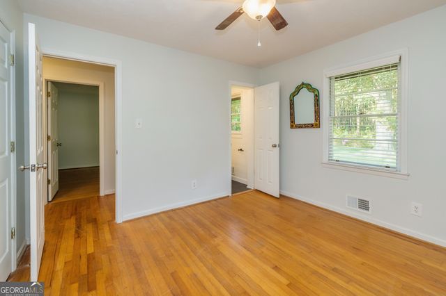 6427 Bennett Drive, Rex, GA 30273