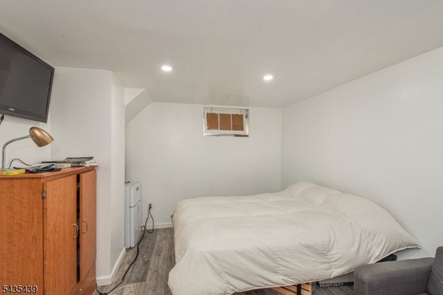 43 Fritz St, Bloomfield Twp., NJ 07003