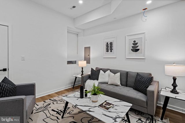 1611 GERMANTOWN AVE, Philadelphia, PA 19122