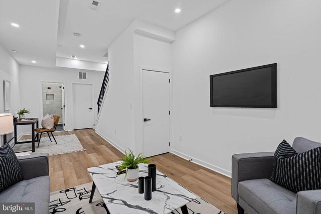 1611 GERMANTOWN AVE, Philadelphia, PA 19122