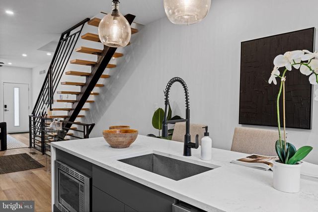 1611 GERMANTOWN AVE, Philadelphia, PA 19122