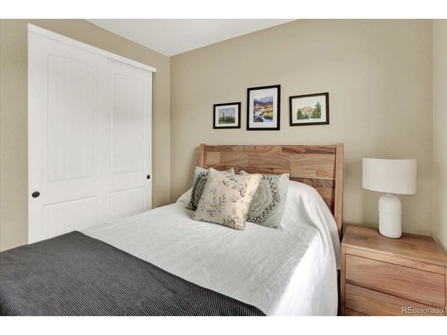 2953 Pawnee Creek Dr, Loveland, CO 80538