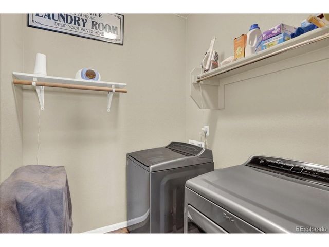 2953 Pawnee Creek Dr, Loveland, CO 80538