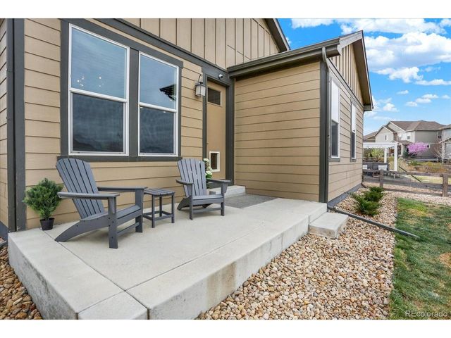 2953 Pawnee Creek Dr, Loveland, CO 80538