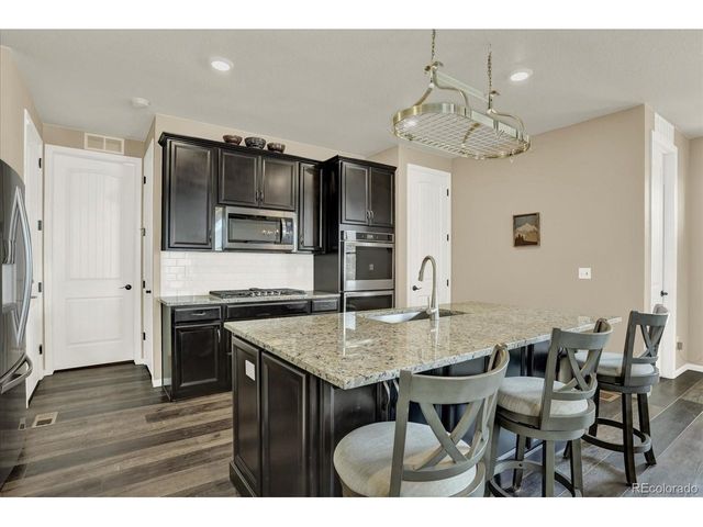 2953 Pawnee Creek Dr, Loveland, CO 80538