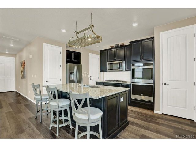 2953 Pawnee Creek Dr, Loveland, CO 80538