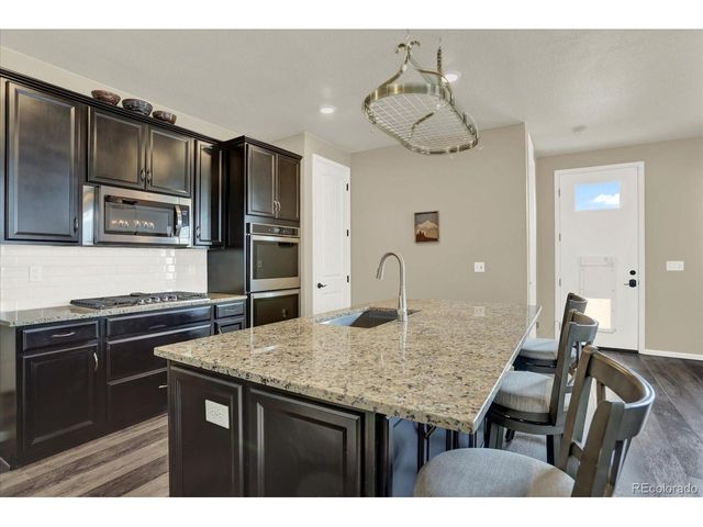 2953 Pawnee Creek Dr, Loveland, CO 80538