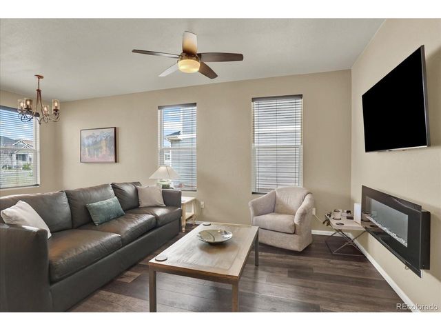 2953 Pawnee Creek Dr, Loveland, CO 80538