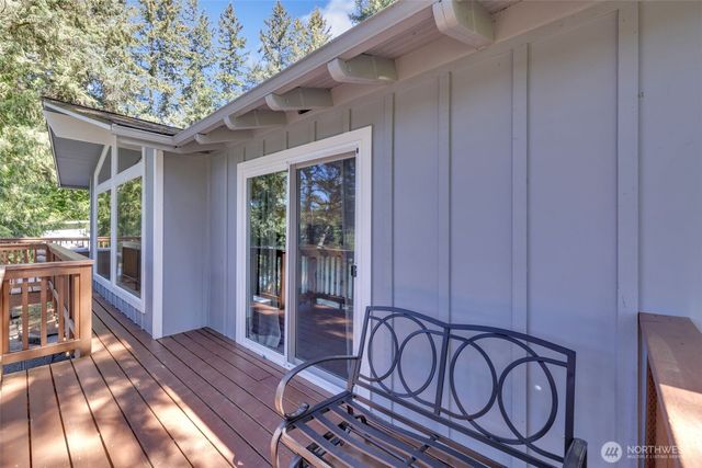 2447 Rocky Point Road NW, Bremerton, WA 98312