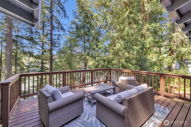 2447 Rocky Point Road NW, Bremerton, WA 98312