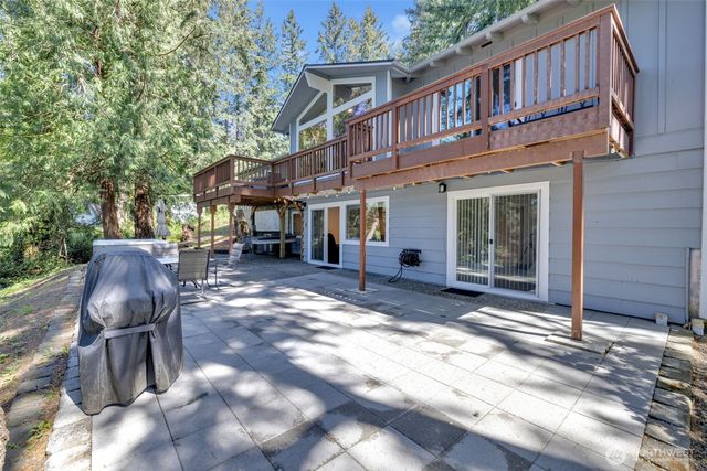 2447 Rocky Point Road NW, Bremerton, WA 98312