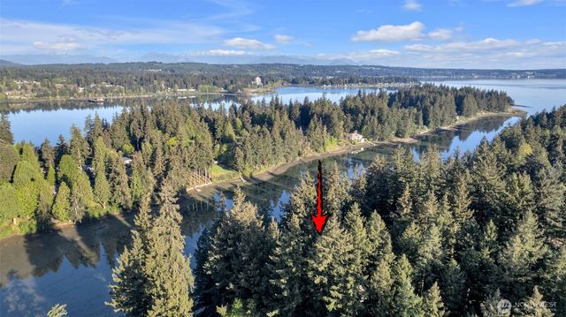 2447 Rocky Point Road NW, Bremerton, WA 98312
