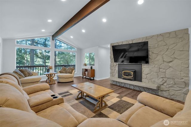 2447 Rocky Point Road NW, Bremerton, WA 98312