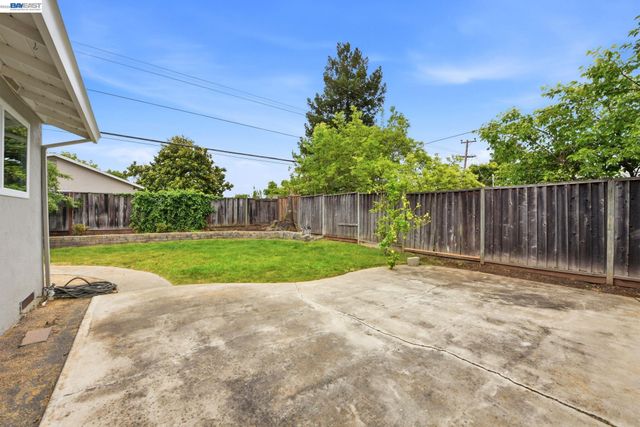 2004 Mento Drive, Fremont, CA 94539