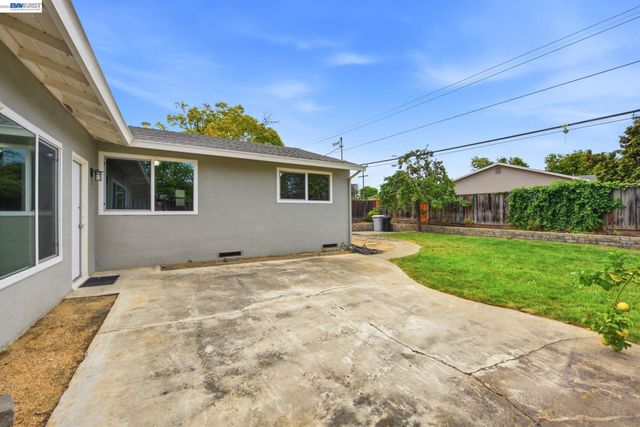 2004 Mento Drive, Fremont, CA 94539