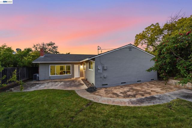 2004 Mento Drive, Fremont, CA 94539