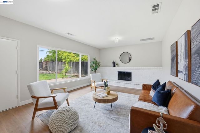 2004 Mento Drive, Fremont, CA 94539