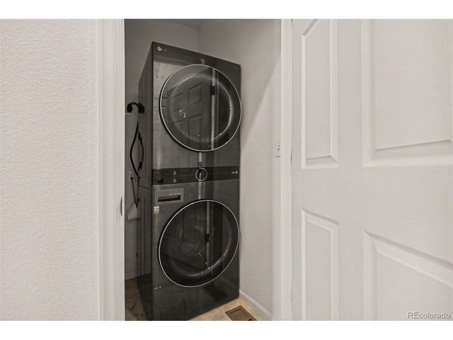 23527 E 5th Pl, Aurora, CO 80018