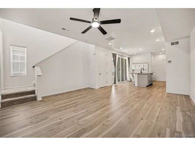 23527 E 5th Pl, Aurora, CO 80018