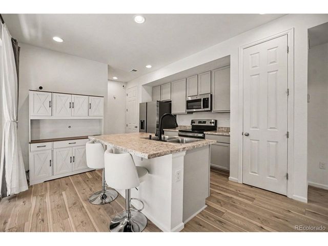 23527 E 5th Pl, Aurora, CO 80018