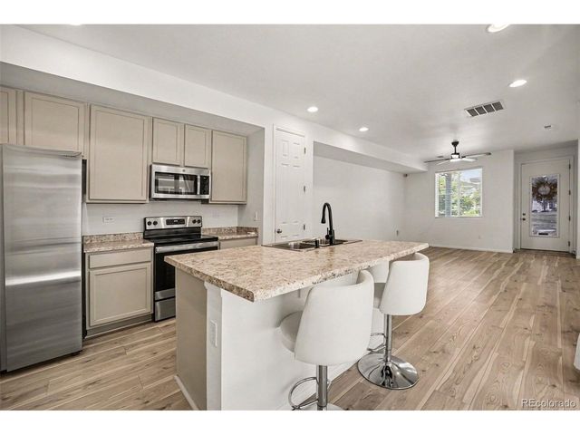 23527 E 5th Pl, Aurora, CO 80018