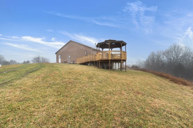1266 Russell Cummins Road, Falmouth, KY 41040