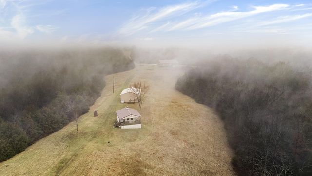 1266 Russell Cummins Road, Falmouth, KY 41040