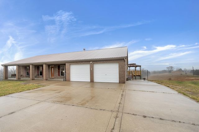 1266 Russell Cummins Road, Falmouth, KY 41040