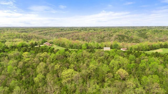 1266 Russell Cummins Road, Falmouth, KY 41040