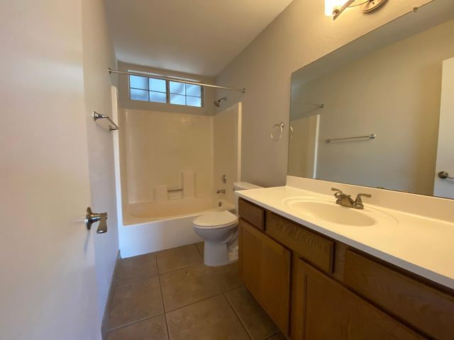 10101 N 91st Avenue 163, Peoria, AZ 85345