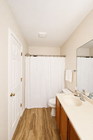 58 Rolling Oaks Road B, Sugar Grove, IL 60554