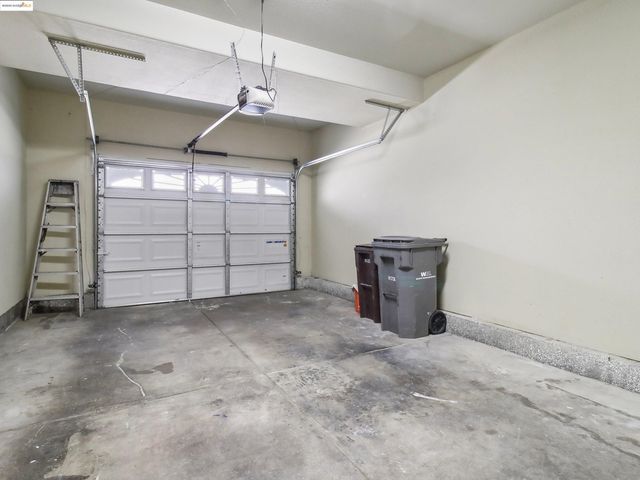2141 94Th Ave, Oakland, CA 94603