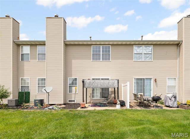643 Titan Drive, O'fallon, IL 62269