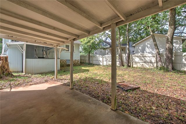 312 E Maple Street, Fayetteville, AR 72701