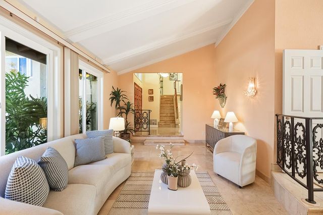 5459 Entrada Cedros, San Jose, CA 95123