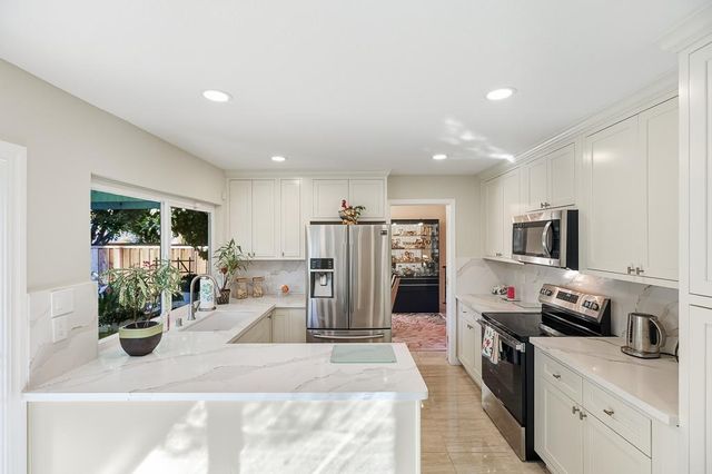 5459 Entrada Cedros, San Jose, CA 95123