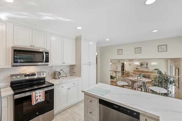 5459 Entrada Cedros, San Jose, CA 95123